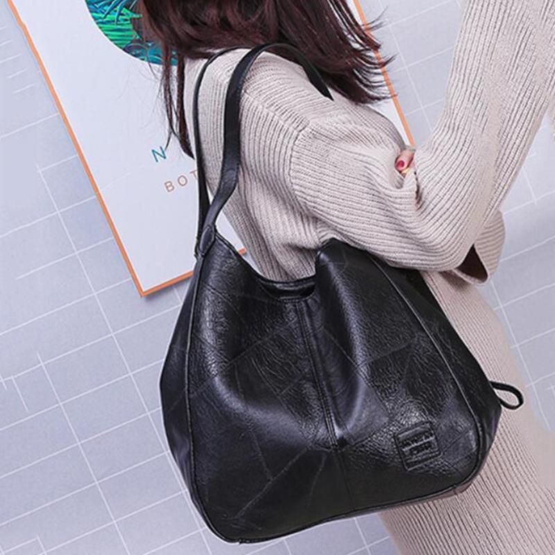 Penelope™ Charm | Retro Tote Bag