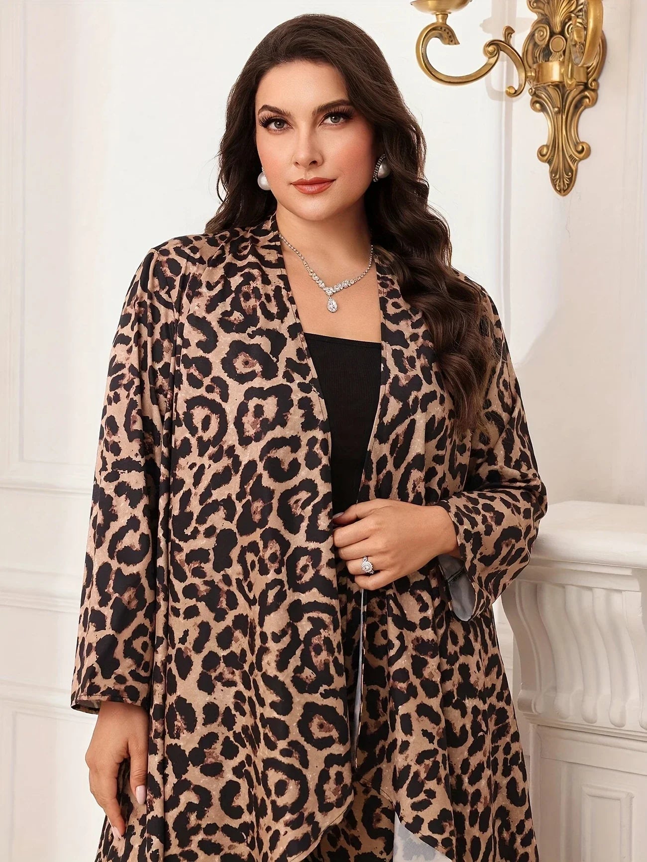 Scarlett™ - Chic Leopard Print Collection