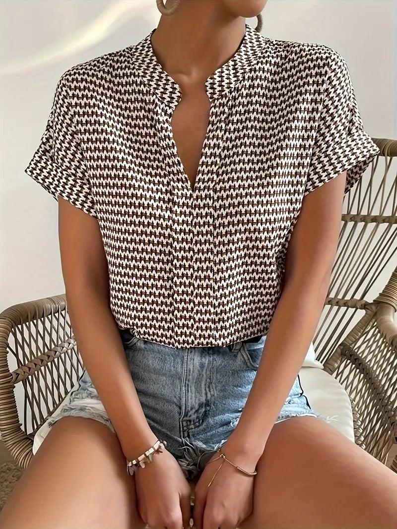Sophia - Chic Women's Blouse
