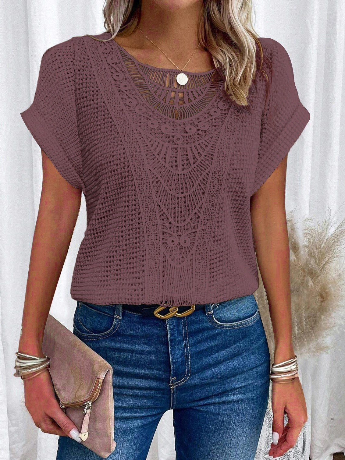 Clio - Elegant Knitted Top Featuring Exquisite Details