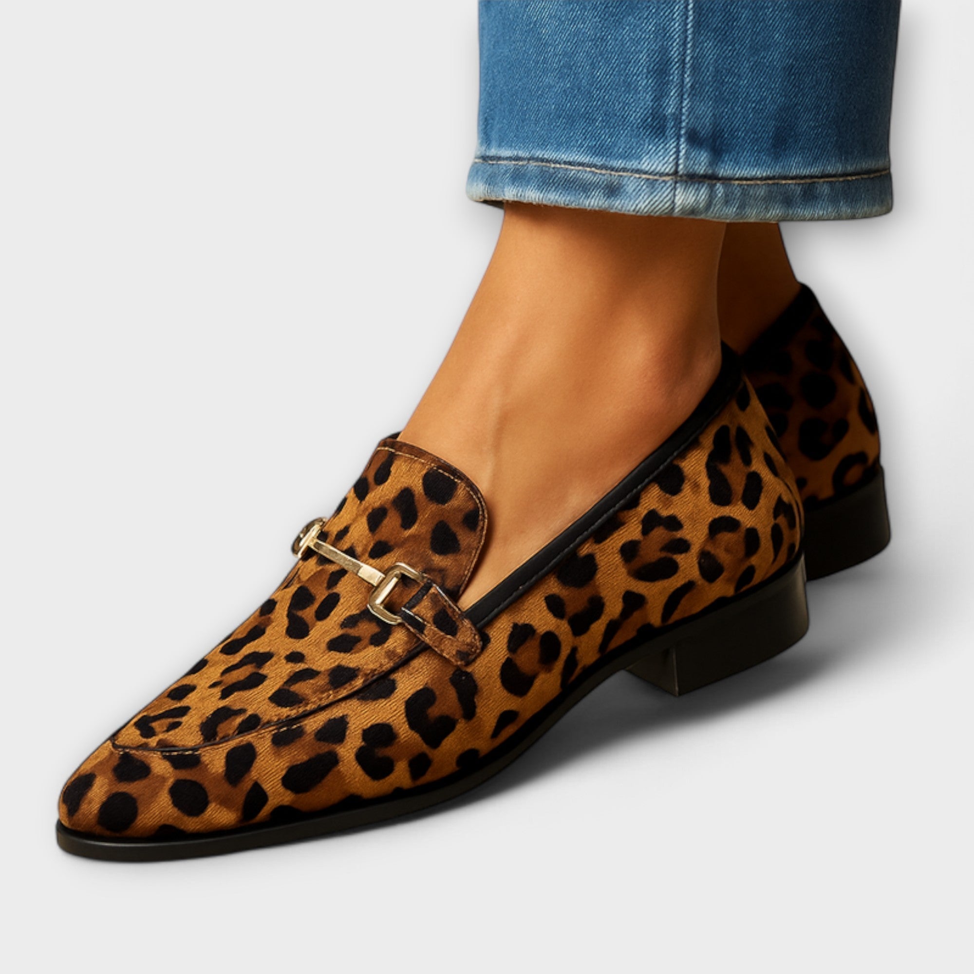 Mira - Elegant and Comfortable Wild Moccasins