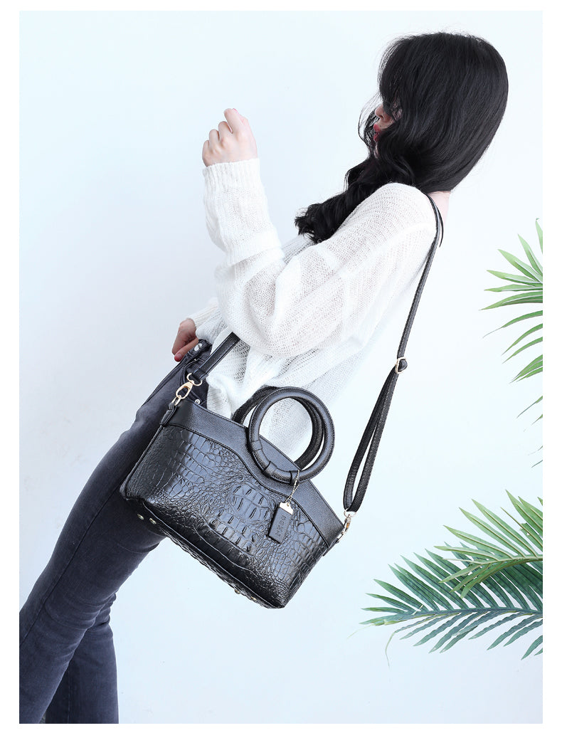 Sophie™ Vintage Charm | Timeless Crossbody Bag
