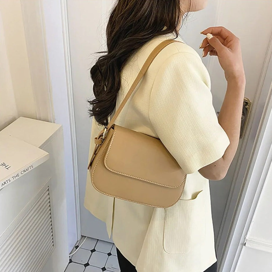 Avery™ Classic Saddle - Crossbody Bag
