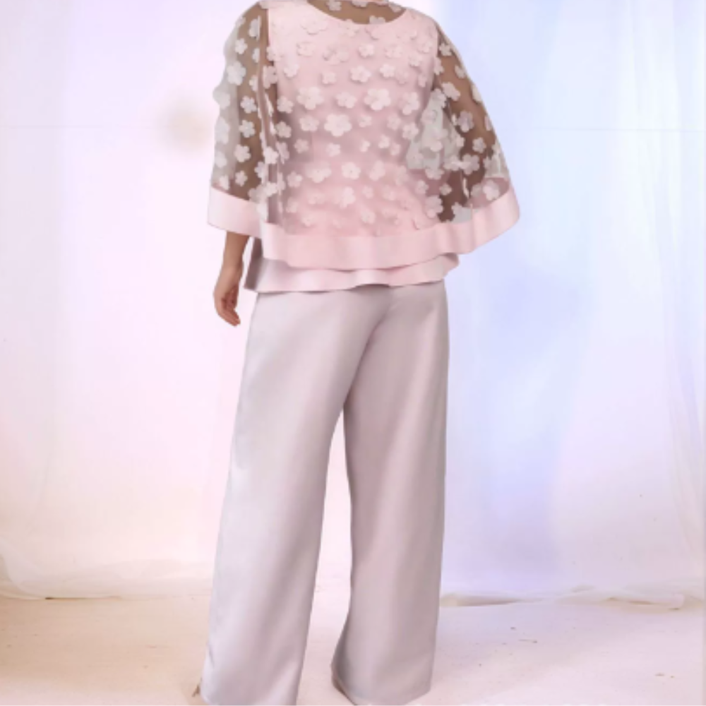 Lily™ - Stylish Three-Piece Ensemble