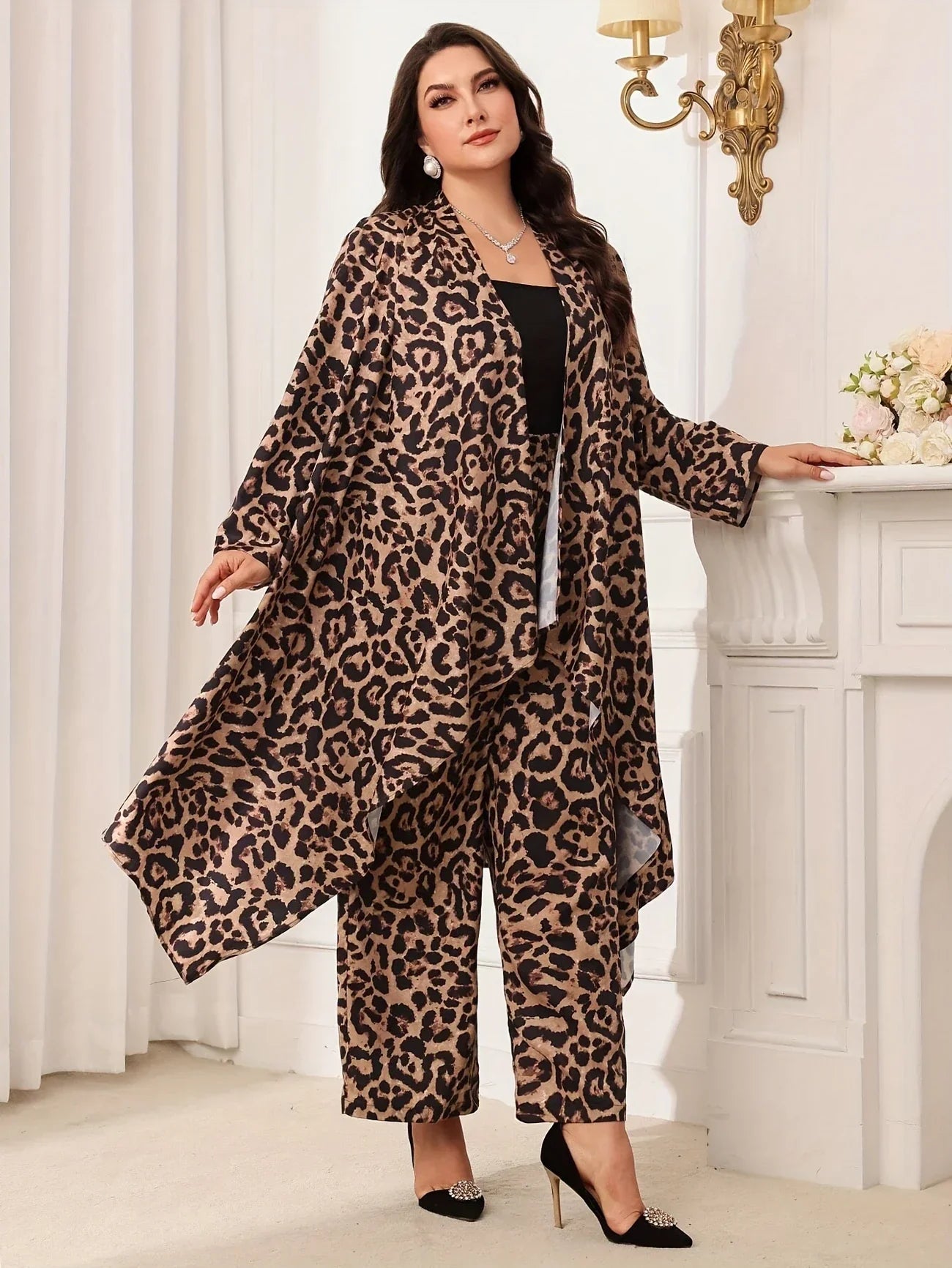 Scarlett™ - Chic Leopard Print Collection
