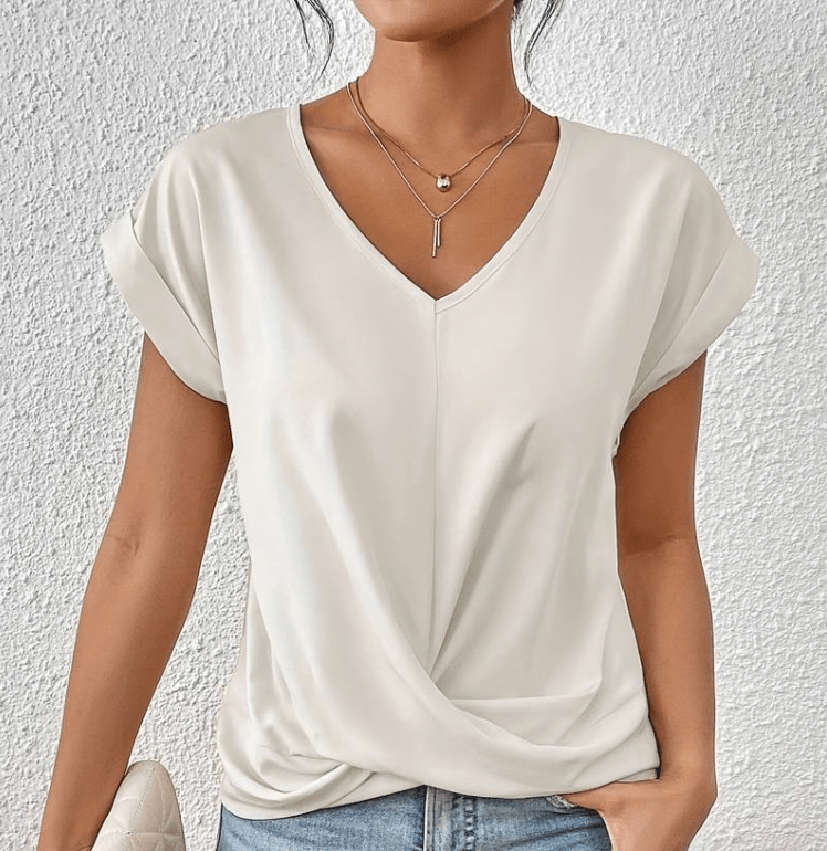 Luna - Flattering V-Neck Top for a Sleek Silhouette