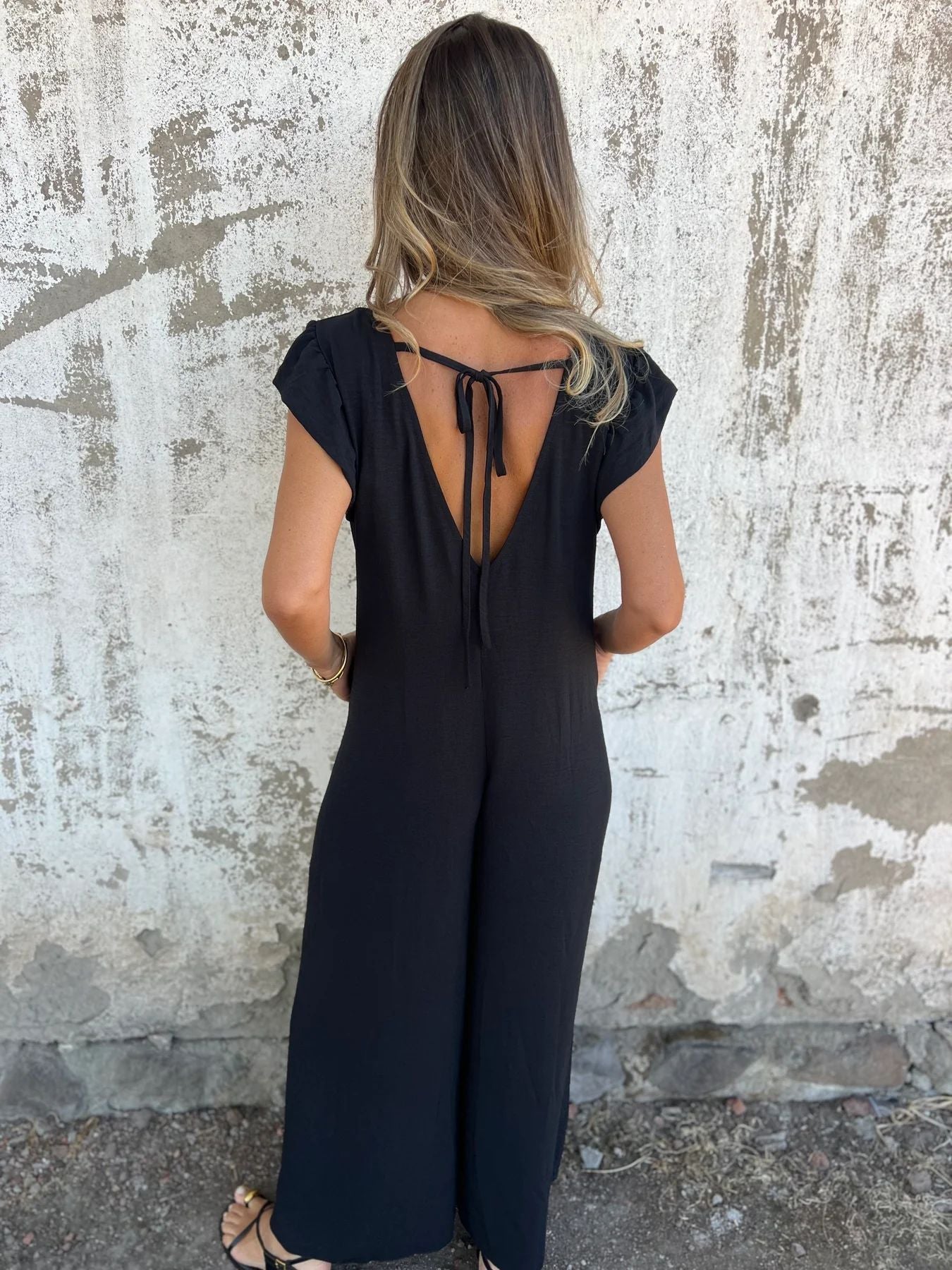 Linda - Leopard Print V-Neck Jumpsuit With Front Pockets