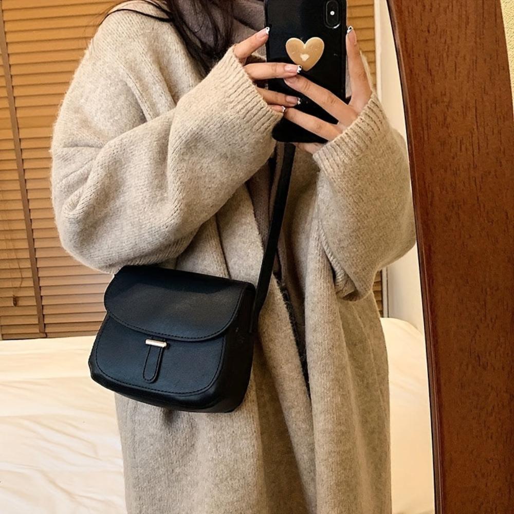 Sophia™ Vintage Charm | Chic Saddle Crossbody Bag