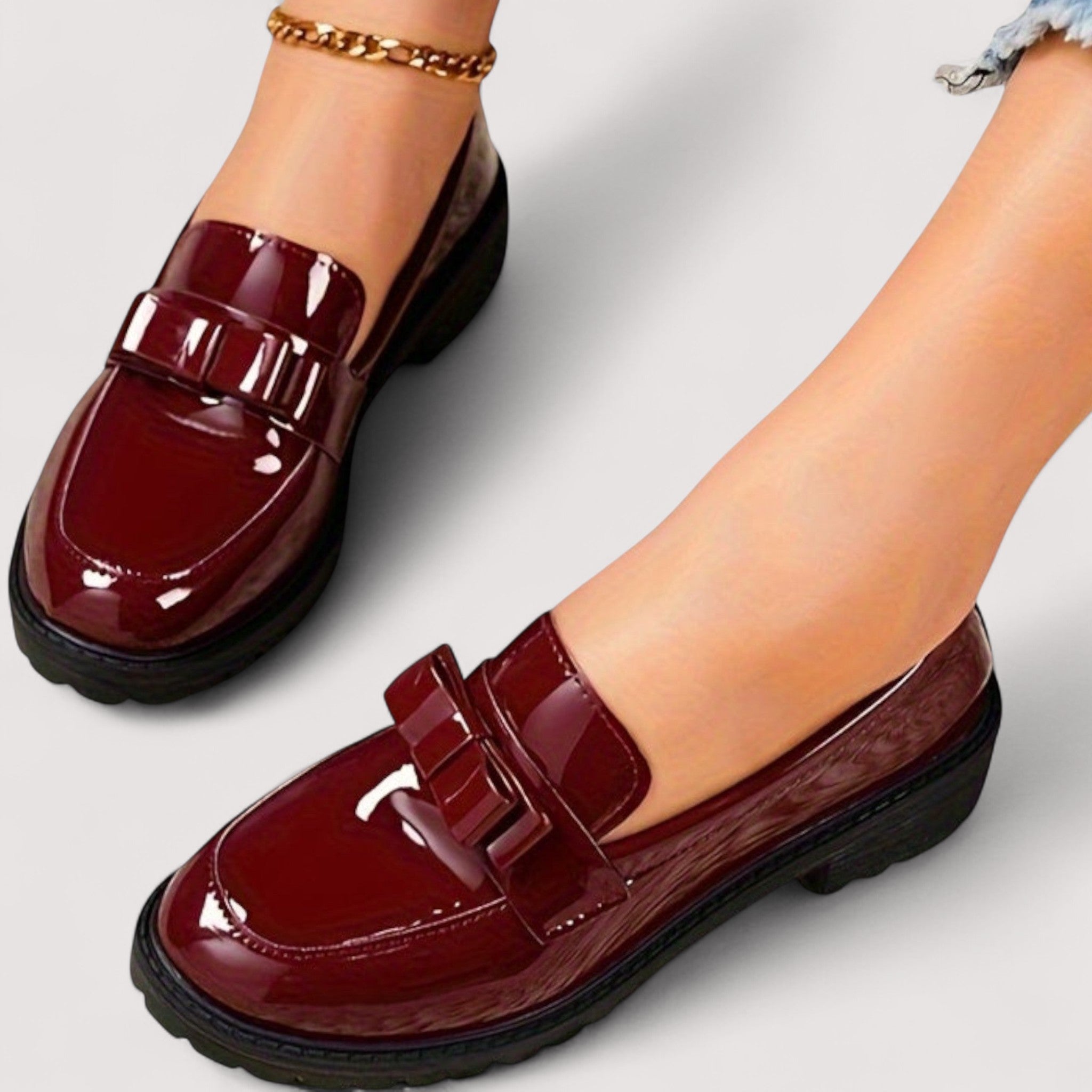 Maya | Chic Sandals Adorned with Sparkling Accents for a Glamorous Look