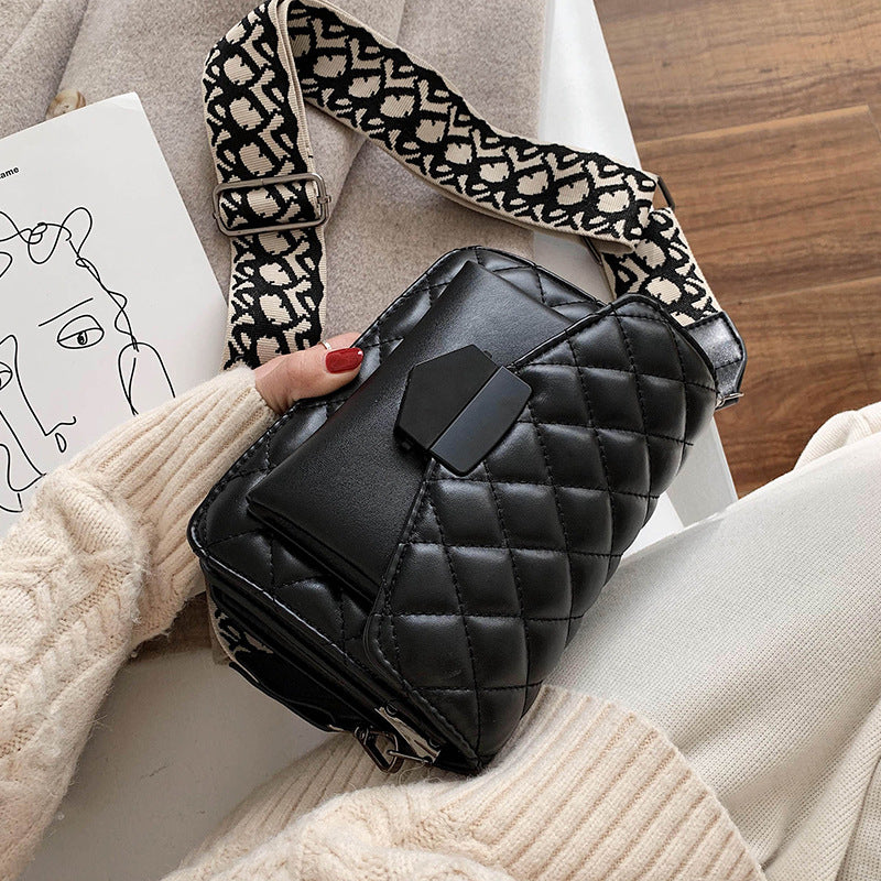 Sophia™ Elegant Chic | Trendy Shoulder Bag