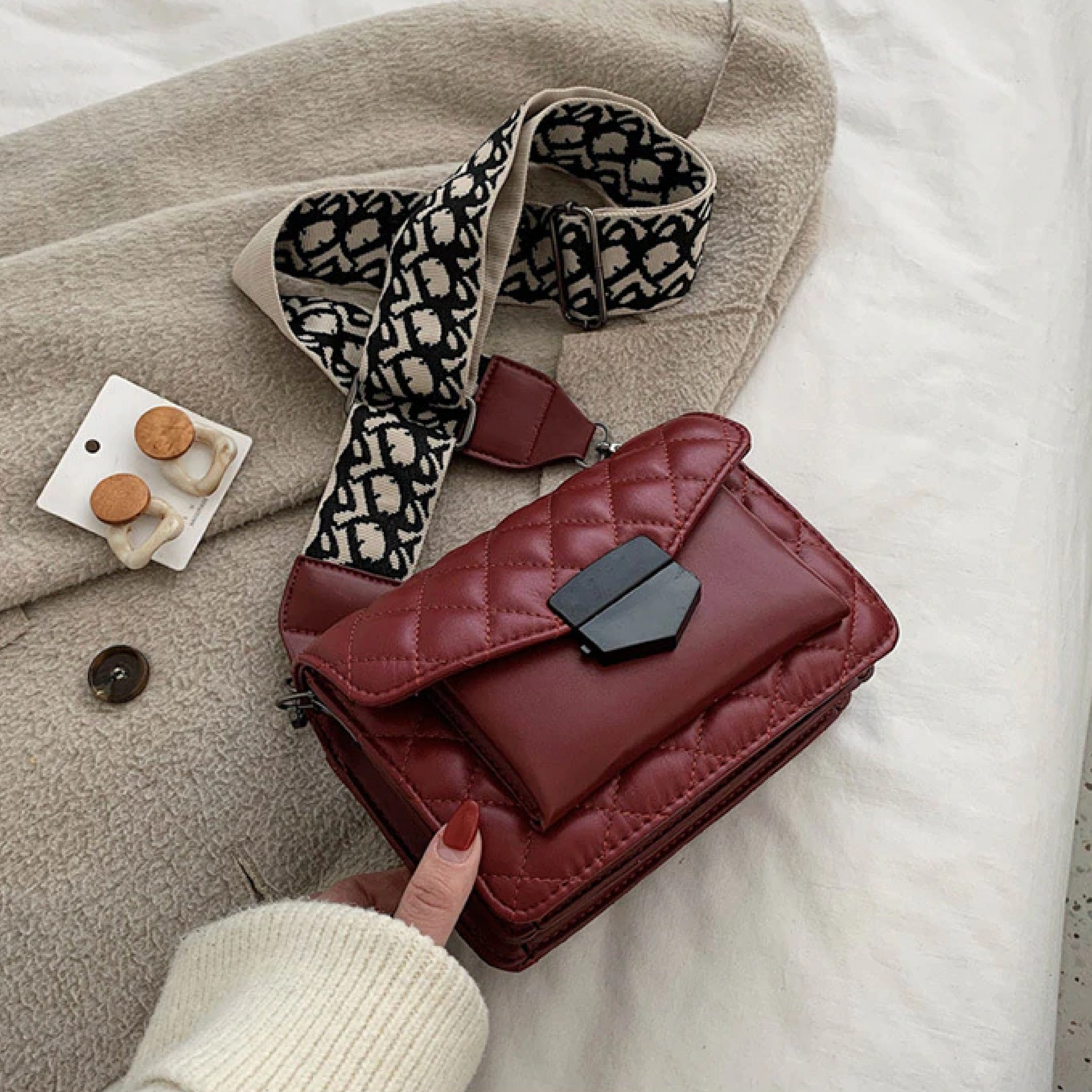 Sophia™ Elegant Chic | Trendy Shoulder Bag
