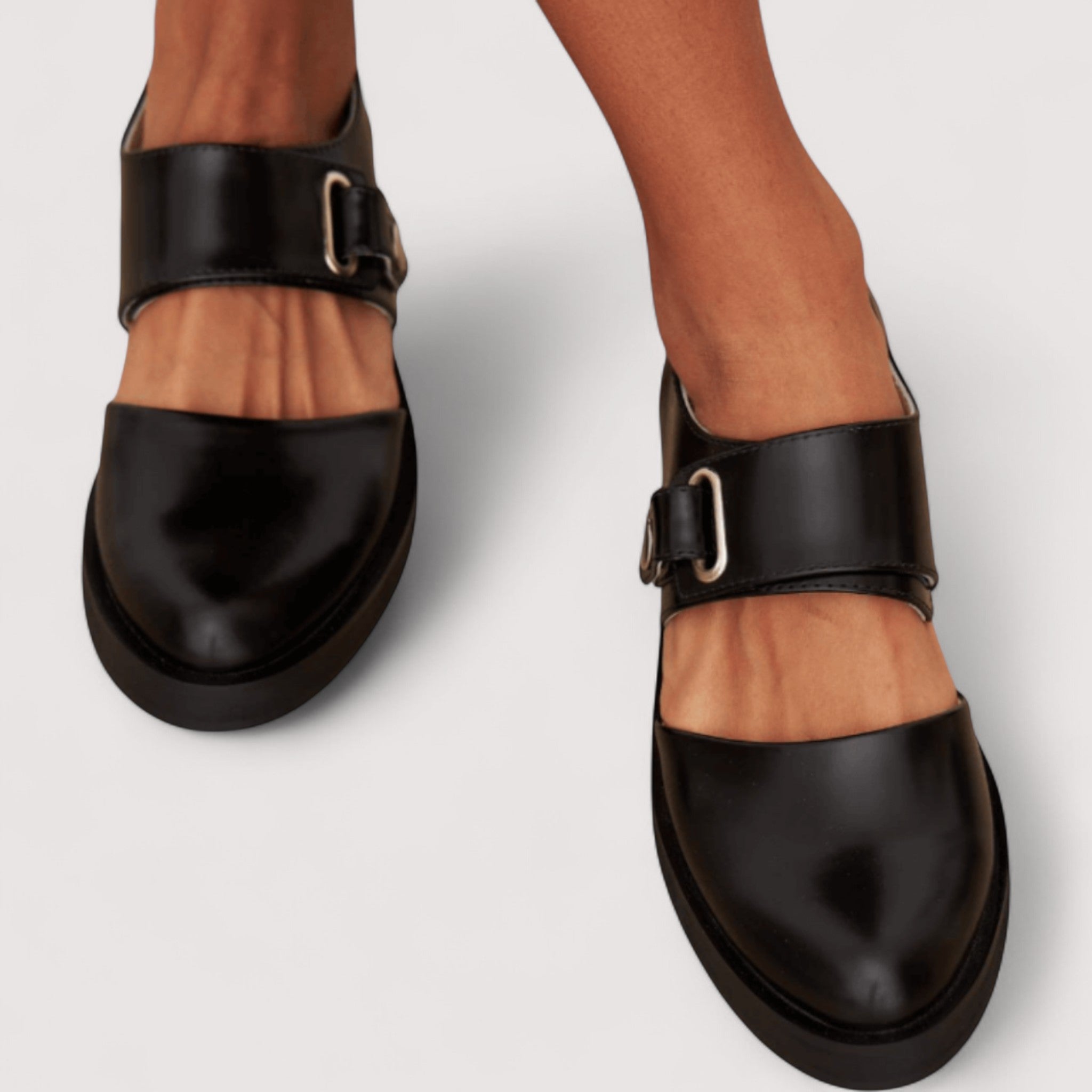 Sofia | Exquisite Handmade Sandals for a Sophisticated Look