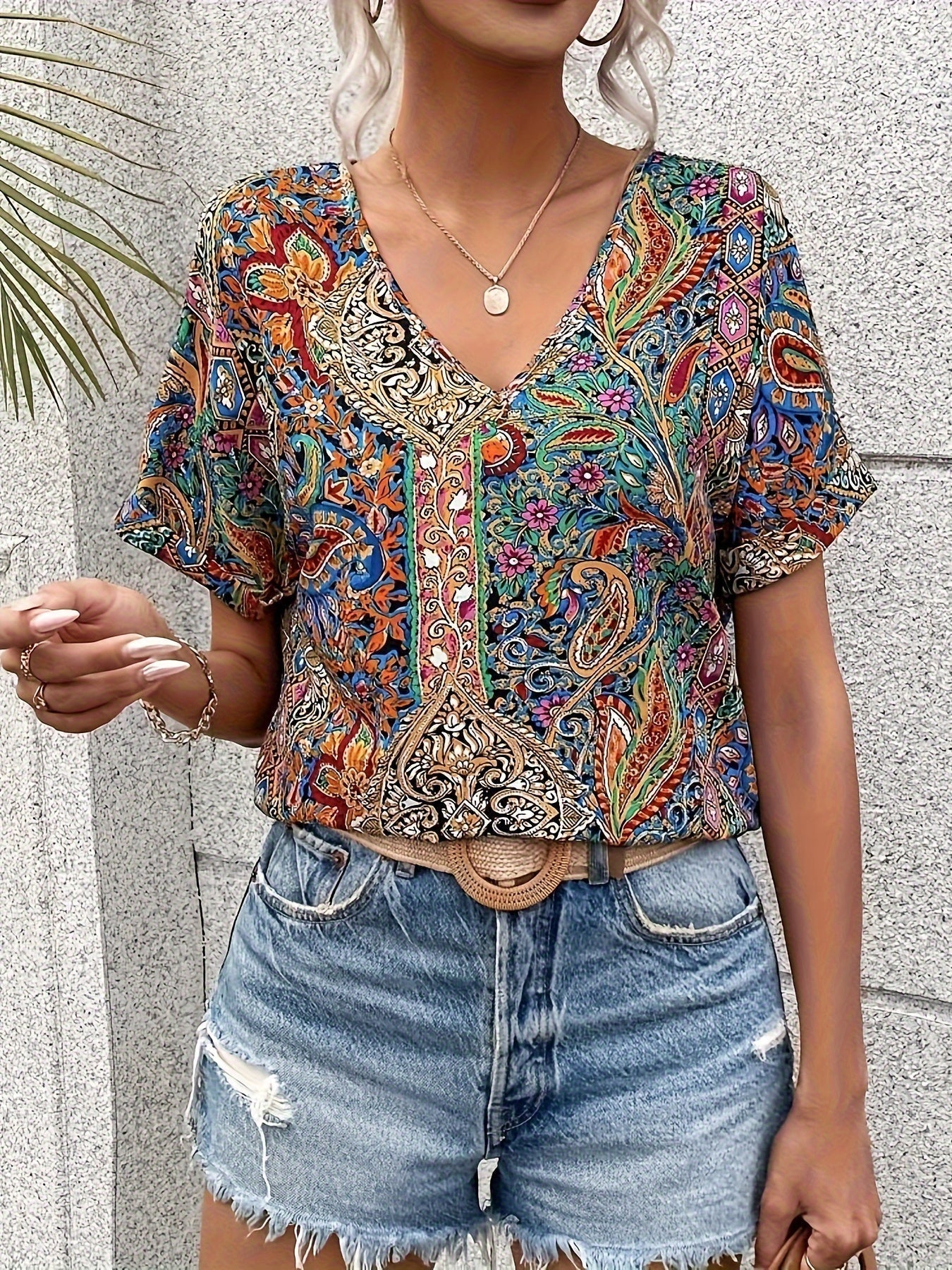 Chic SARA V-Neck Blouse for Effortless Style