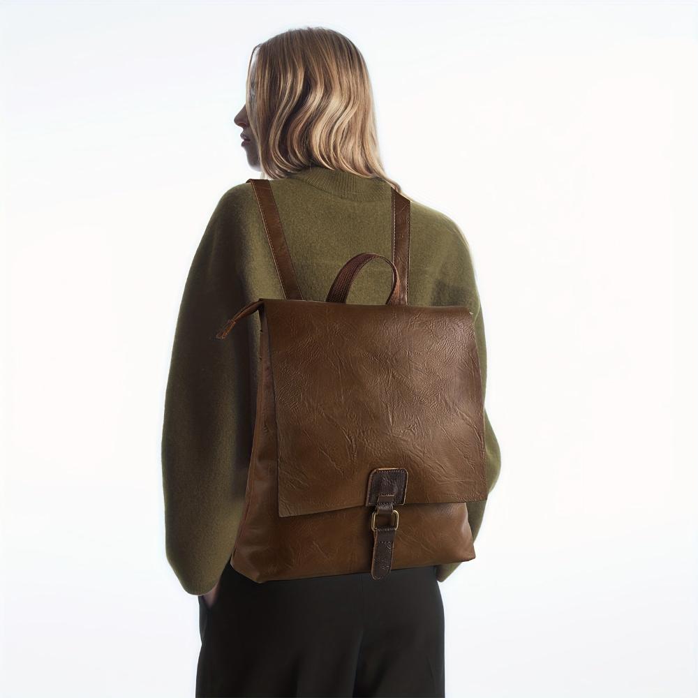 Nina - Versatile Backpack with Vintage Style