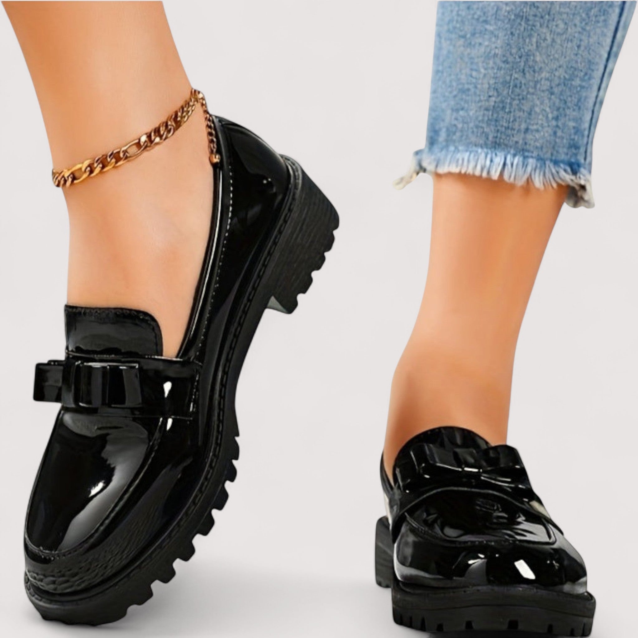 Maya | Chic Sandals Adorned with Sparkling Accents for a Glamorous Look