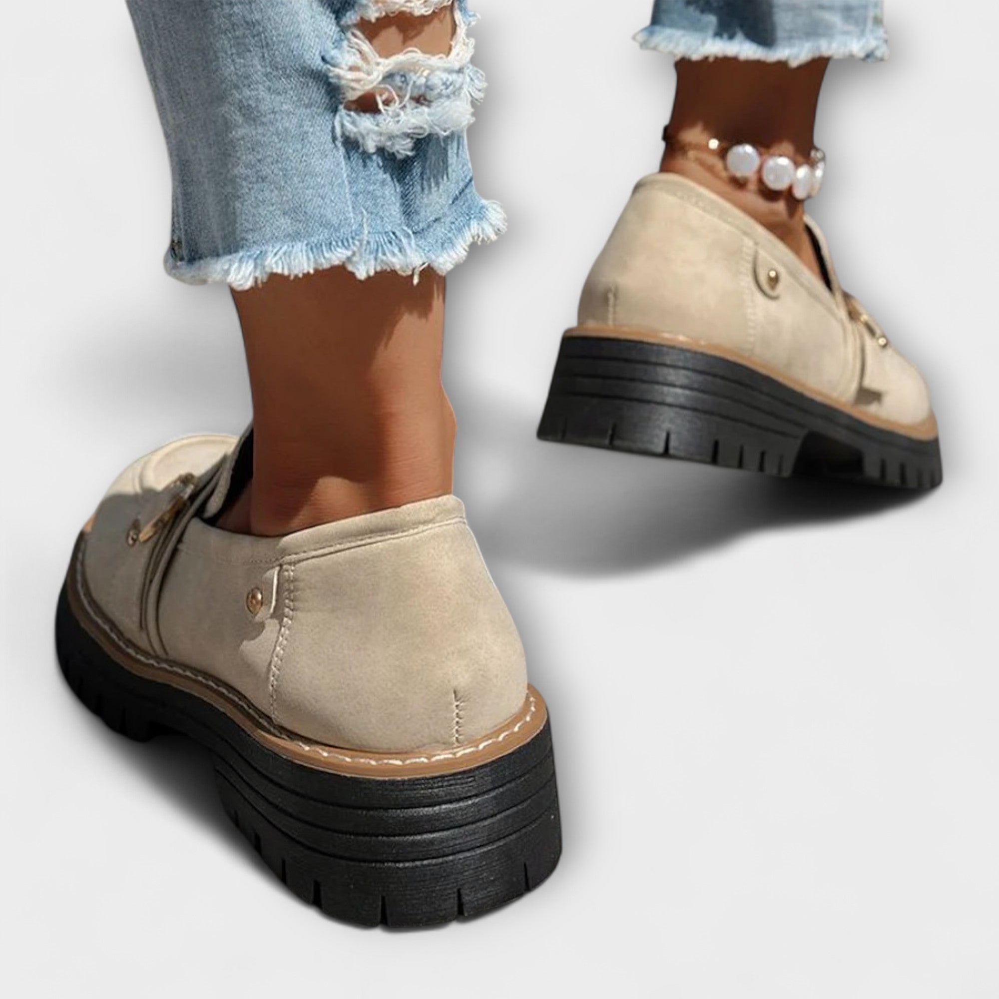 Mira – Chic and Versatile Round Toe Moccasins for a Refined Style