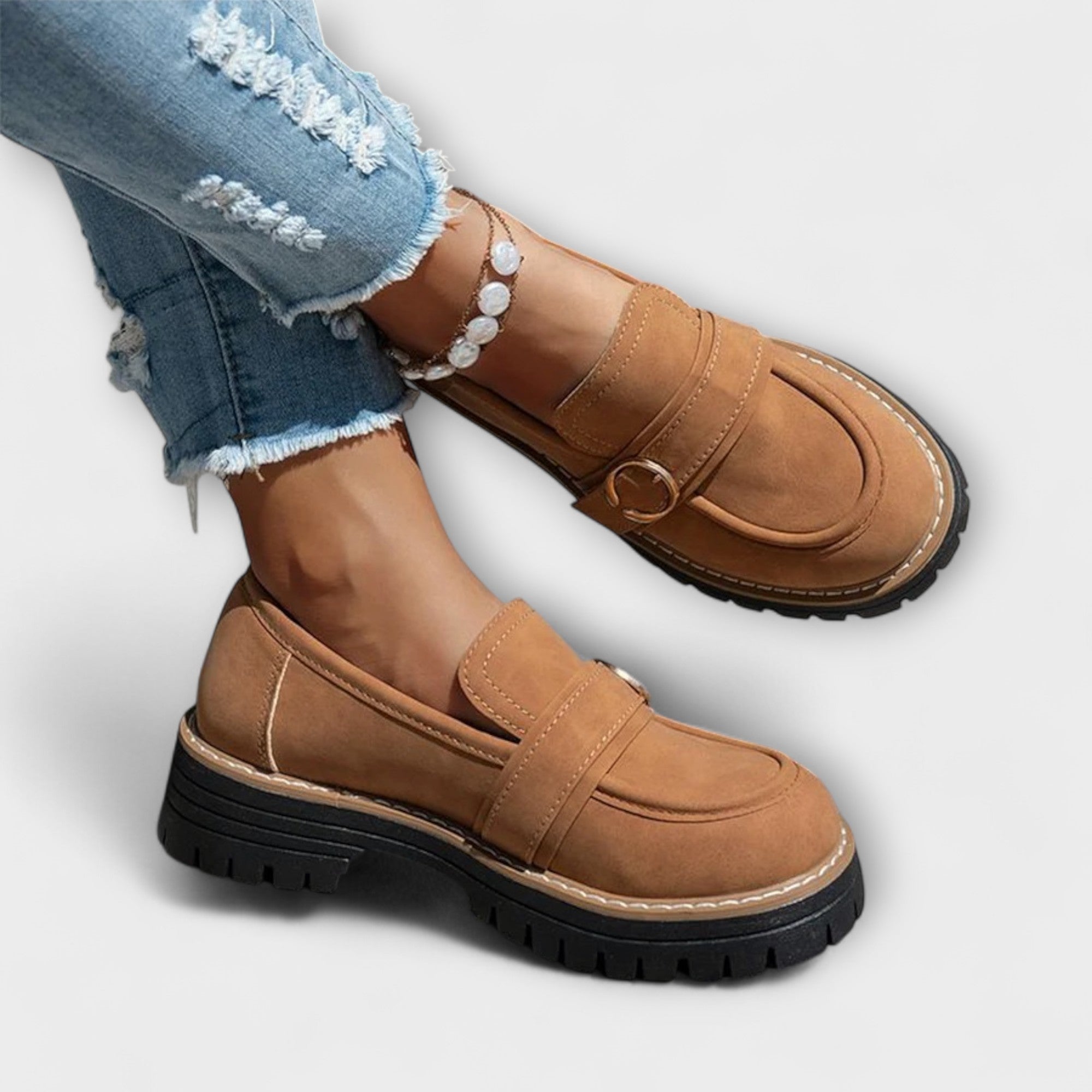 Mira – Chic and Versatile Round Toe Moccasins for a Refined Style