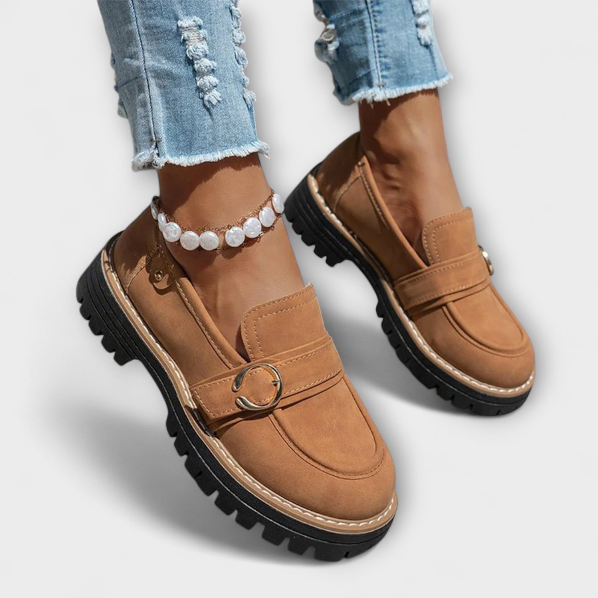Mira – Chic and Versatile Round Toe Moccasins for a Refined Style