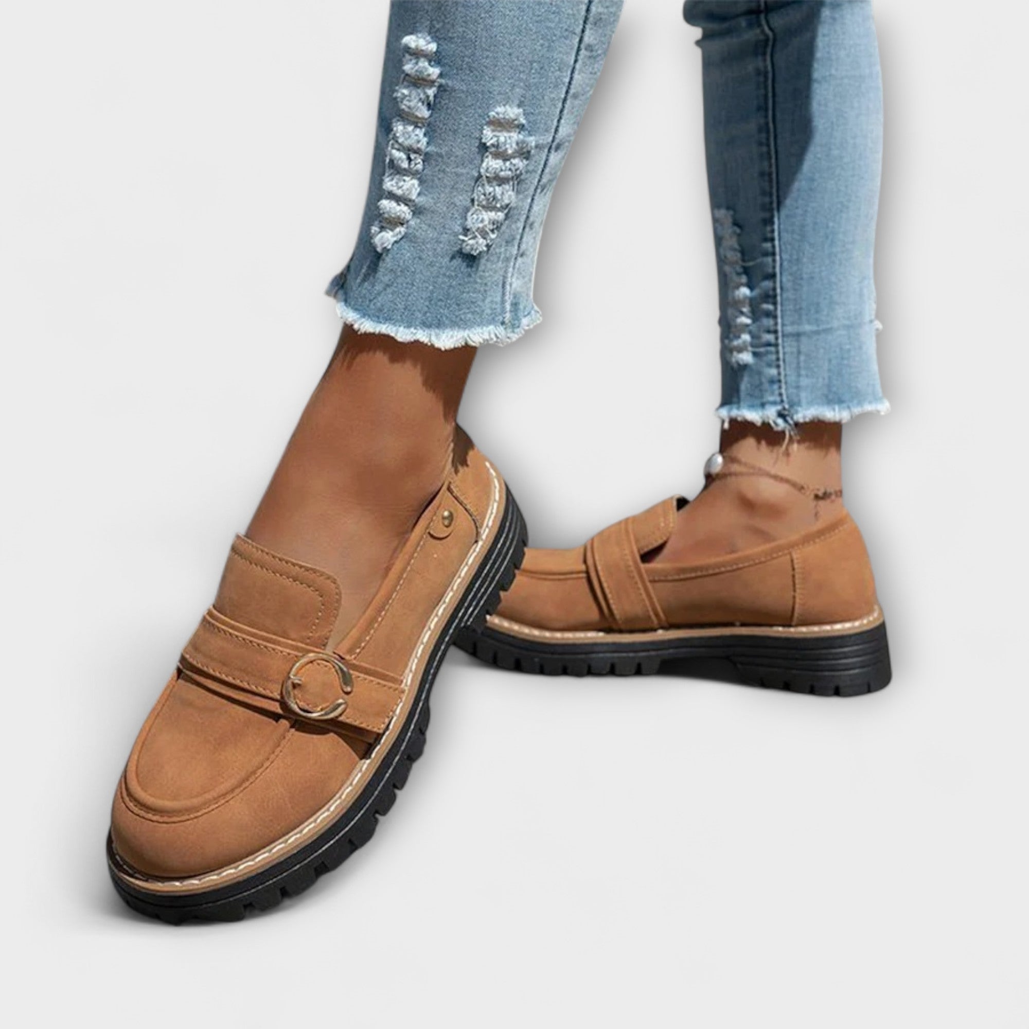 Mira – Chic and Versatile Round Toe Moccasins for a Refined Style