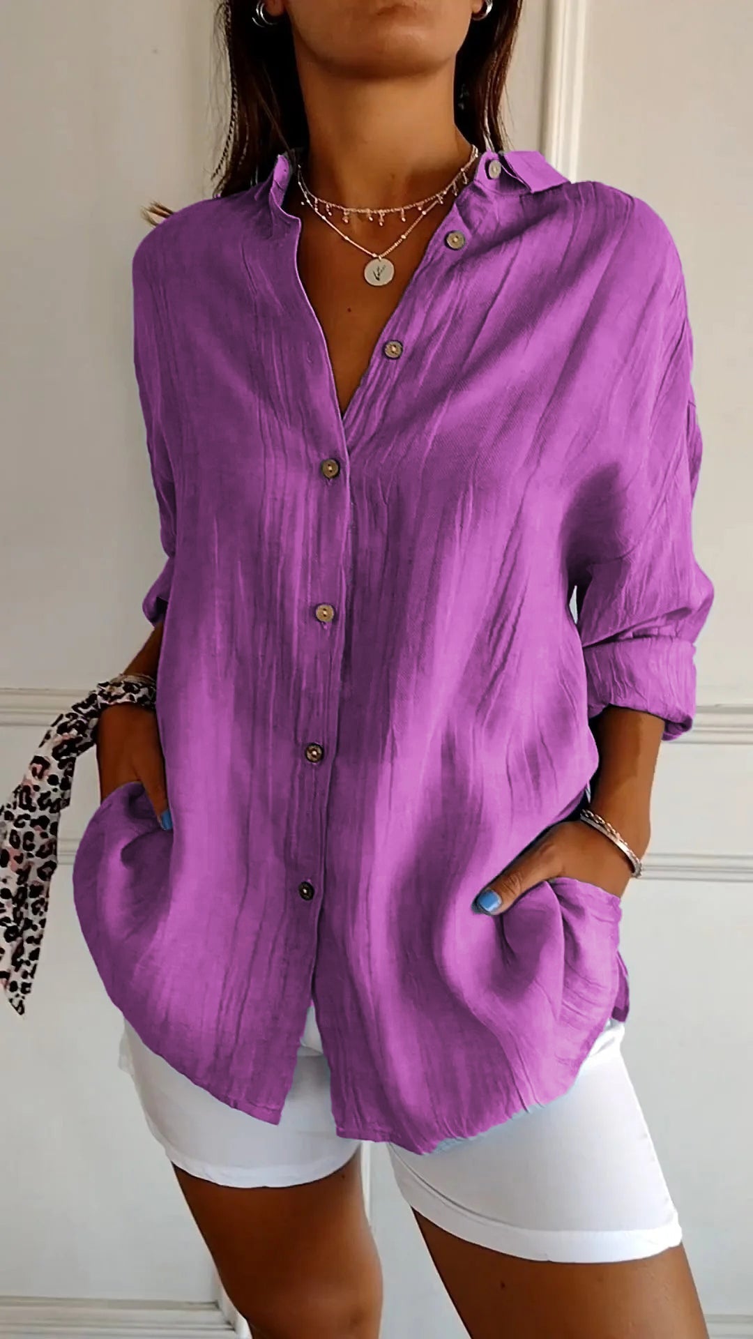 Clara - Chic Solid Color Blouse