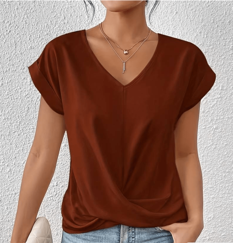 Luna - Flattering V-Neck Top for a Sleek Silhouette
