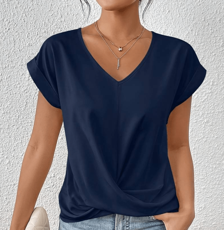 Luna - Flattering V-Neck Top for a Sleek Silhouette